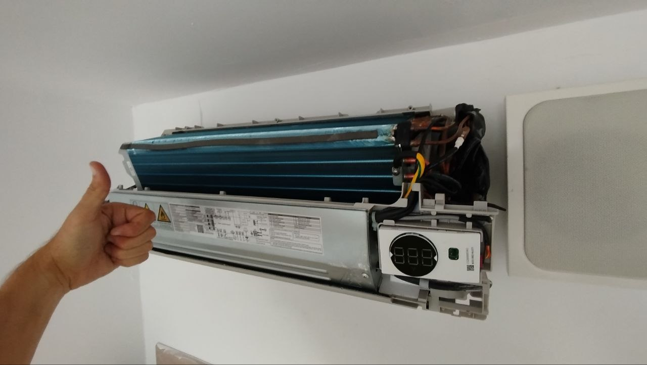 Започваме монтаж на Mini VRF система Midea Atom T в Крайморие
